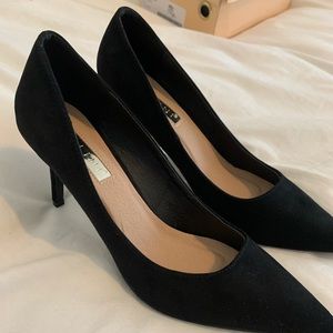 Billini Suede Pump Heel